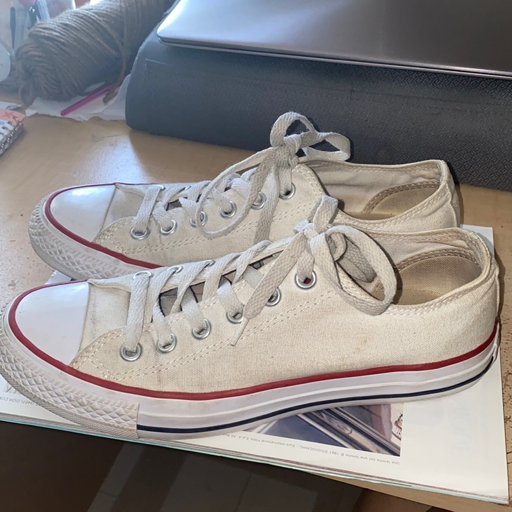 White low top converse